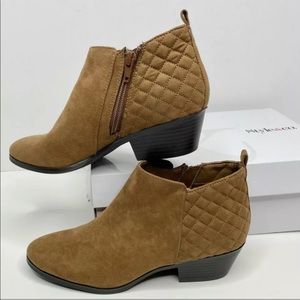 New in Box Style & Co Women’s Ankle Booties Size 6M